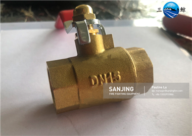 Messinki pallo venttiili % 7b % 7b0% 7d % 7d